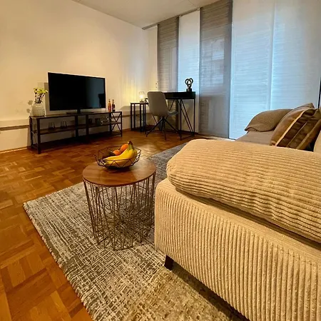 Salier Blue, Zentrum Karlsruhe, Schick Und Modern!