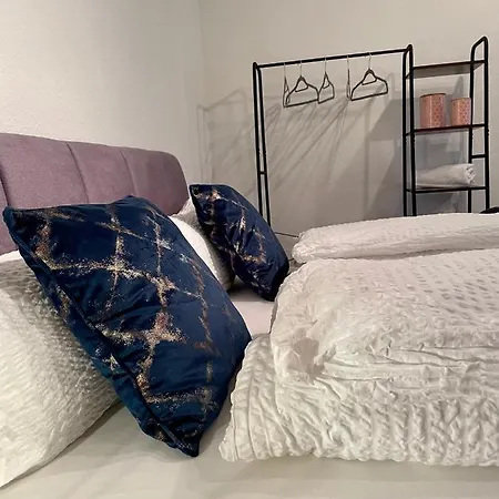 Salier Blue, Zentrum Karlsruhe, Schick Und Modern! Karlsruhe